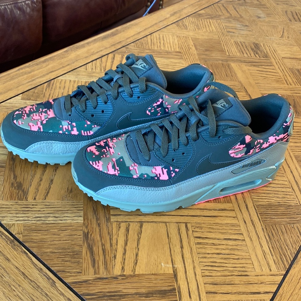 Nike Air Max 90 Digi Camo Olive